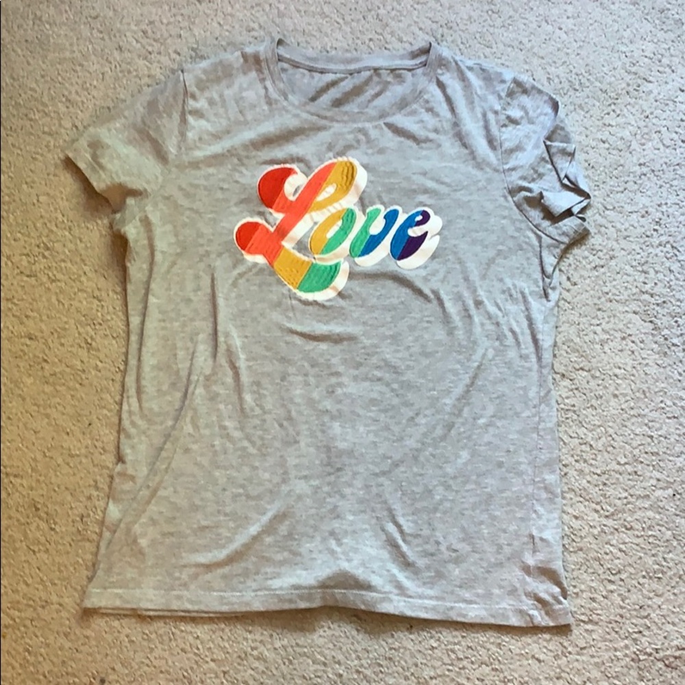 LOVE T-shirt